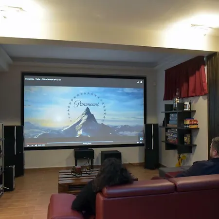 Giannis Playroom * Kounoupidhianá