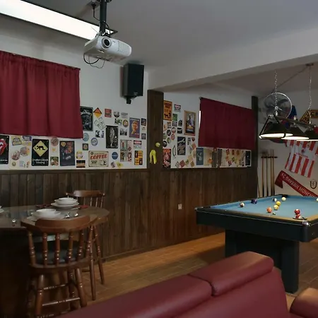 Giannis Playroom *
